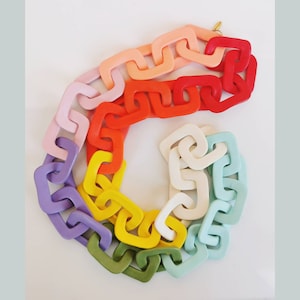 Candy Bonnon Rainbow Chain Rainbow Link Necklace, Oversized Statement Necklace in Pastel Colors