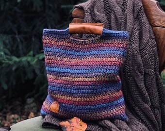 Crochet Gradient Tote Bag: Handmade Wool Blend Handbag with Leather Handles