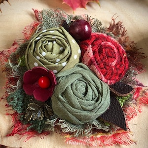 Red Olive Green textile brooch pin / Autumn bouquet / Fall colors textile Brooch / Red Olive Green Brooch Roses rosette / Textile Brooch Pin