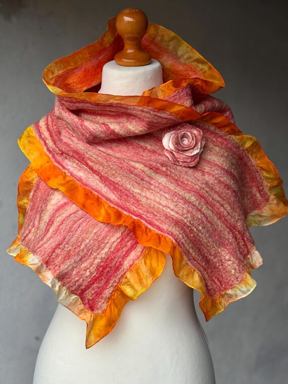 Beanie Dotti Scarf GORGEOUS AUTHENTIC DOTTI DESIGNER WOMENS SCARF