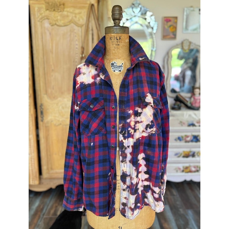 Floral Folk Art Flannel Shirt| Upcycled Oversized XL Flannel | Wearable Art image 9