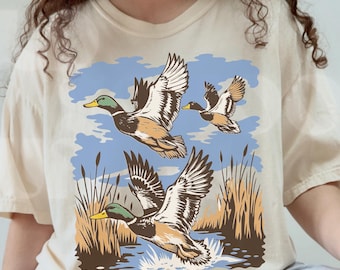 Comfort Colors® Vintage Nature Tee, Duck Hunting Shirt for Men Women, Mallard Duck T-shirt, Retro Wildlife T-Shirt, Comfort Colors Top