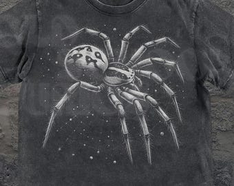 Vintage Spider Graphic Shirt, Pump Cover Comfort Colors® Spider Shirt, Retro Spider Shirt, Spider Oversize, Hero Shirt, Unisex Adult Tee