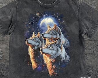 Retro Howling Wolves Graphic Shirt, Vintage 90s Wolf Moon Tee, Comfort Colors® Style Grey Wolf Top, Washed Oversize T-Shirt