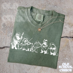 Comfort Colors® Animal Band Shirt, Funny Forest Animals Playing Instruments Shirt, Vintage Music Lover Gift, Cute Animal Graphic T-Shirt bild 2