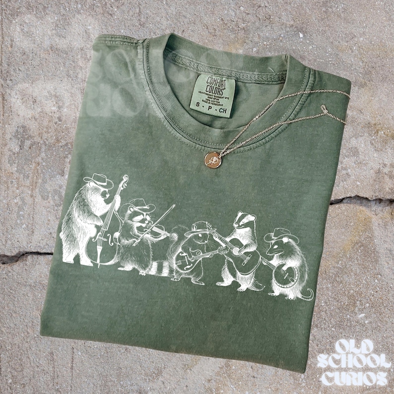 Comfort Colors® Animal Band Shirt, Funny Forest Animals Playing Instruments Shirt, Vintage Music Lover Gift, Cute Animal Graphic T-Shirt bild 2