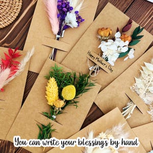 Cartão de Dia das Mães, Cartão de Flores Secas para a Mãe, Cartão de Feliz Dia das Mães, Buquê de Flores Feito à Mão, Presentes de Aniversário para a Mãe, Presente para ela