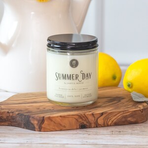 Summer Day Scented Soy Candle - Floral Scent Honeysuckle Jasmine Ginger Lemon