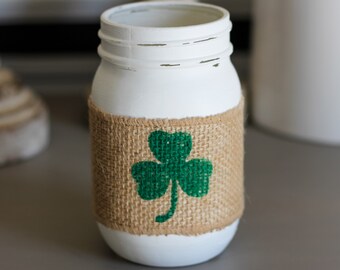 St.Patrick's Day Decor | Painted Mason Jar Shamrock | Rustic Home Decor | White Green Table Centerpiece | Clover Vase Jar