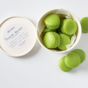 Pistachio Macaron Wax Melts - Light Green Tarts - Sweet Nutty Bakery Scent