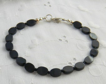 Black spinel bracelet in sterling, delicate black gemstone bracelet, feminine bracelet