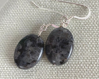 Black Labradorite dangle earrings, Black gray beaded Gemstone Earrings