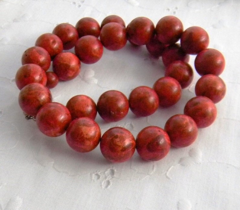 Chunky Red Sponge Coral Necklace, Womens Fashion Jewelry bild 1