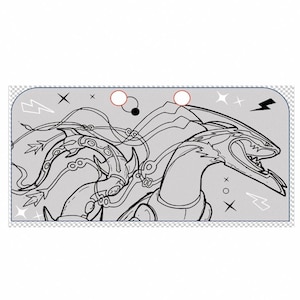 Könnte beinhalten: Graues rechteckiges Mauspad mit einer schwarz-weißen Illustration einer drachenartigen Kreatur. Das Design umfasst Blitze, Sterne und andere dekorative Elemente.