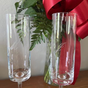 Aangepast champagneglas Bijpassende champagneglazen gepersonaliseerd cadeau huwelijkscadeau bruidsfeest afstuderen verjaardag bargerei glaswerk