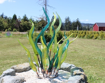 Hand Blown Glass Garden Art: Outdoor Crystal Sculpture, 17 pc Set