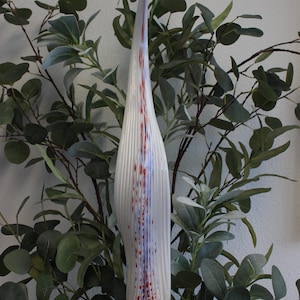 Hand Blown Glass Garden Leaf Art Outdoor Sculpture Decor 2368 white w/ blue stem iridescent Oneil
