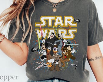 Vintage Comfort Colors Disney Star War Musse Pigg och vänner-skjorta, Disney Star Wars-skjorta, Magic Kingdom-skjorta, Disney familjematchande skjorta