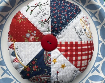 Patriotic Pin Cushion, Pin Cushion, Sewer Gift, seamstress gift, sewing notions, pin cushion, pin and needle accessories, sewing accessories