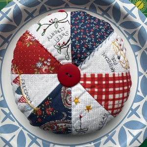 Patriotic Pin Cushion, Pin Cushion, Sewer Gift, seamstress gift, sewing notions, pin cushion, pin and needle accessories, sewing accessories image 6