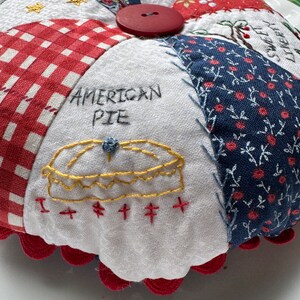 Patriotic Pin Cushion, Pin Cushion, Sewer Gift, seamstress gift, sewing notions, pin cushion, pin and needle accessories, sewing accessories image 4