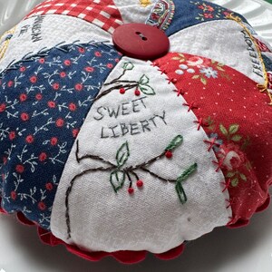 Patriotic Pin Cushion, Pin Cushion, Sewer Gift, seamstress gift, sewing notions, pin cushion, pin and needle accessories, sewing accessories image 5