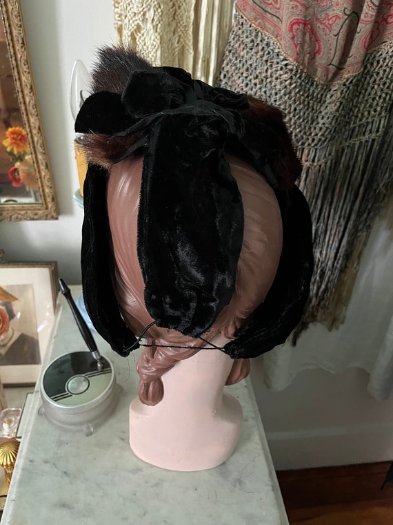 Gorgeous 1940s mink and black velvet tilt hat - image 4