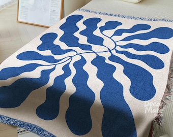 Manta decorativa Blue Matisse con diseño de hojas, arte abstracto tejido, decoración boho con flecos