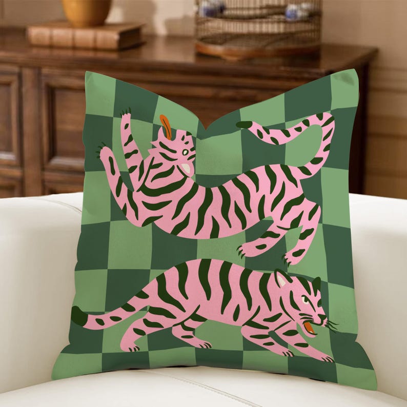 Folk Art Animal Pillow Cover, Eclectic Naïve Art Cushion, Tiger Cheetah Alligator Pillowcase, Maximalist Dopamine Decor,Colorful Sofa Accent bild 3