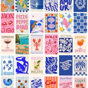 Könnte beinhalten: Eine Sammlung farbenfroher Kunstdrucke mit italienischen Themen. Die Designs umfassen Zitronen, Cocktails, Essen und Reiseziele. Jeder Druck hat einzigartige Illustrationen und Texte mit einer Vintage-Ästhetik.