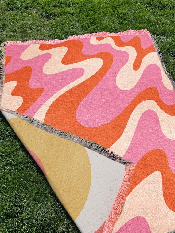 Rosa Orange Groovy Decke, gewellter Retro Couch Überwurf, 70er Jahre Stil gewebter Wandteppich, Wohnheim Dekor, Housewarming Geschenk