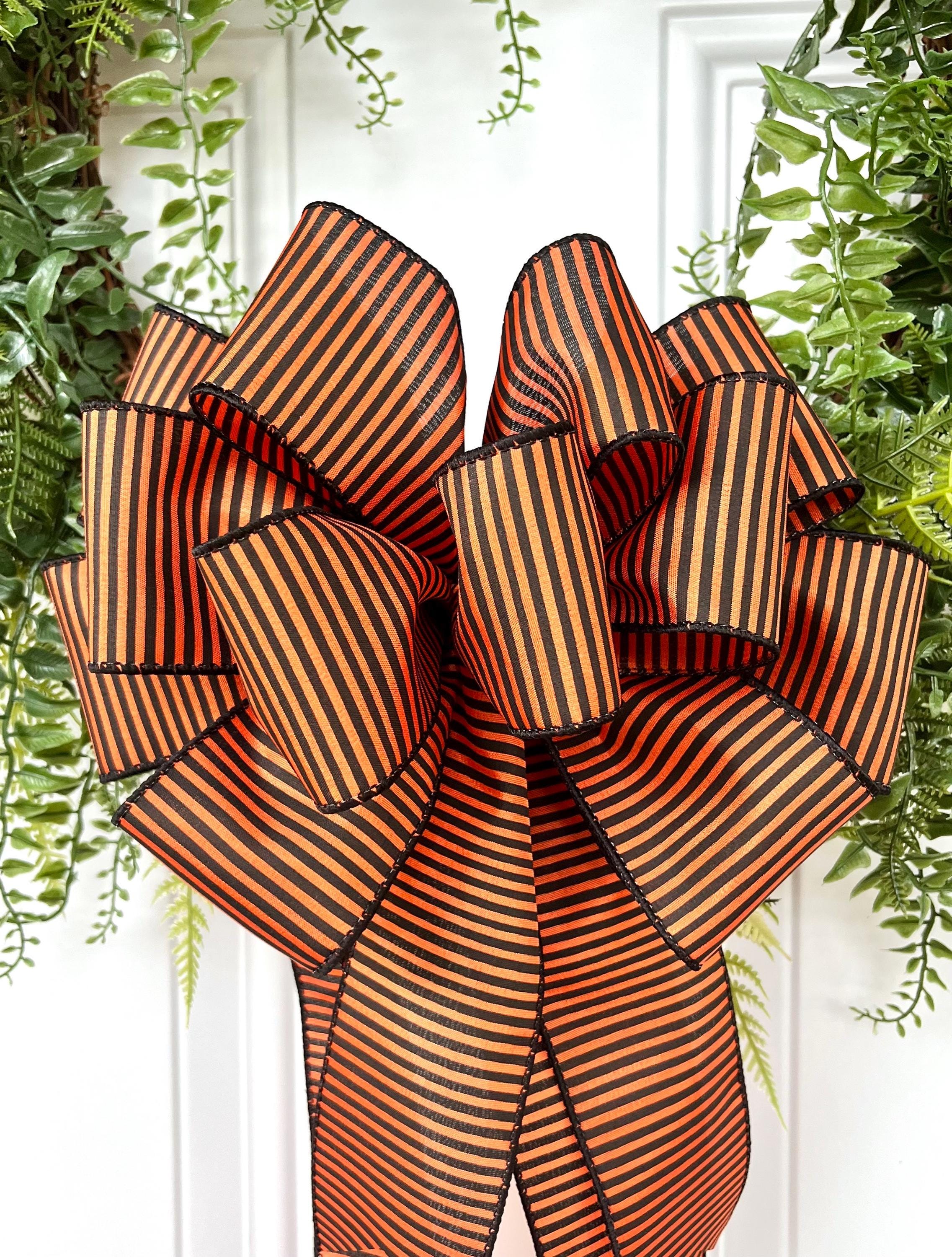 Halloween Stripe Wreath Bow: Festive Fall Decor