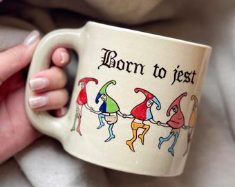 Mittelalterlicher Narr Becher | Fantasie Keramik Tasse
