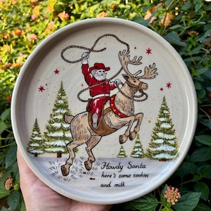 Plato de cerámica para galletas con diseño de Papá Noel del Oeste pintado a mano – 19 cm (7,5 pulgadas) Decoración navideña