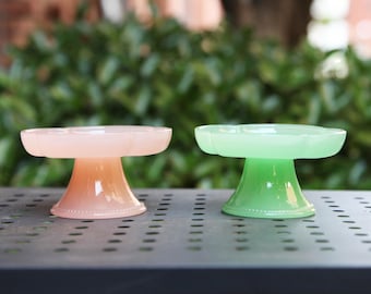 Jade-Inspired Floral Rim Glass Pedestal Dish – Art Deco Revival for Tea & Treasures