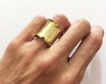 breiter Gold Statement Ring, 24 Karat vergoldet breiter Bronzering, gehämmerter Goldring, handgemachter Bronzering