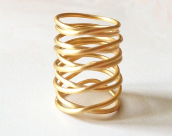 gold statement ring,  minimalist gold ring, gold wrap ring, handmade wraparound wire ring, bronze statement ring, big gold wire