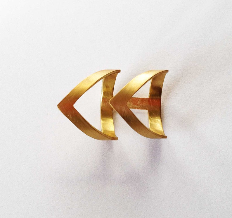 gold statement ring, gold chevron ring, gold plated bronze ring, statement ring, double V minimal ring, architectural ring, gift for her image 5