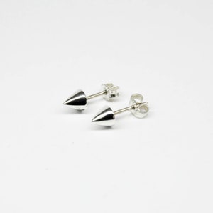 sterling silver spike earrings studs - minimal silver studs - architectural silver earrings studs  - silver pyramid studs - gift for her