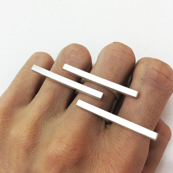 GROTE statement ring, zilveren lijnring, zilveren statement ring, zilveren bar ring, zilveren minimalistische ring, architecturale ring, hedendaagse ring