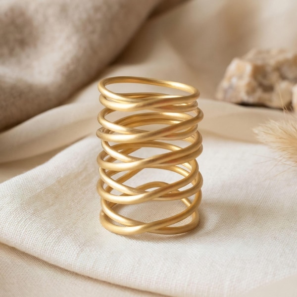 gold statement ring,  minimalist gold ring, gold wrap ring, handmade wraparound wire ring, bold  statement ring, big gold chunky ring