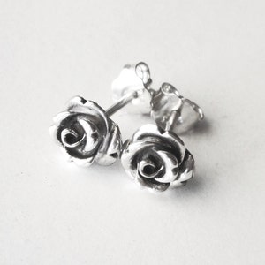 rose earrings sterling silver studs, romantic silver flower earrings studs, dainty rose studs, gift for her, everyday silver stud earrings