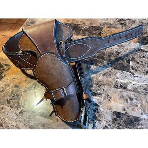 Leather Rigs Cartridge Belt with Holster Cowboy Ammo Leather Star Concho Handmade Sass Rig .22 .32 .38 .357 .44 .45 & 12 Guage