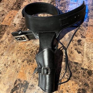 Leather Rigs Cartridge Belt with Holster Cowboy Ammo Leather Star Concho Handmade Sass Rig .22 .32 .38 .357 .44 .45 & 12 Guage