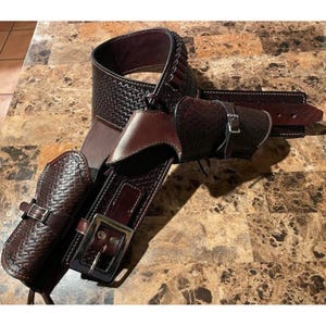 Leather Rigs Cartridge Belt with Holster Cowboy Ammo Leather Star Concho Handmade Sass Rig .22 .32 .38 .357 .44 .45 & 12 Guage