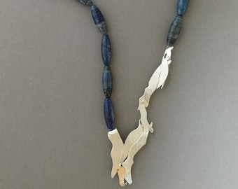 Extravagant blue flexible necklace, Silver sculptural necklace, Lapis lazuli artsy necklace, Statement masive necklace, Avant Garde Necklace