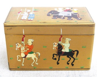 Gold Lacquer Playing Card Storage Box, 2 Deck Compartment Game Room Décor