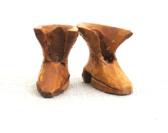 Primitive Miniature Boot Folk Art Carving Sculpture, Wooden Tree Ornaments Pair, Vintage Rustic Christmas Décor