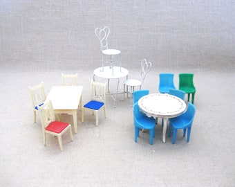 Mid-Century Dollhouse Table and Chairs, Miniature Furniture Plastic Vintage Toys Nursery Shelf Décor