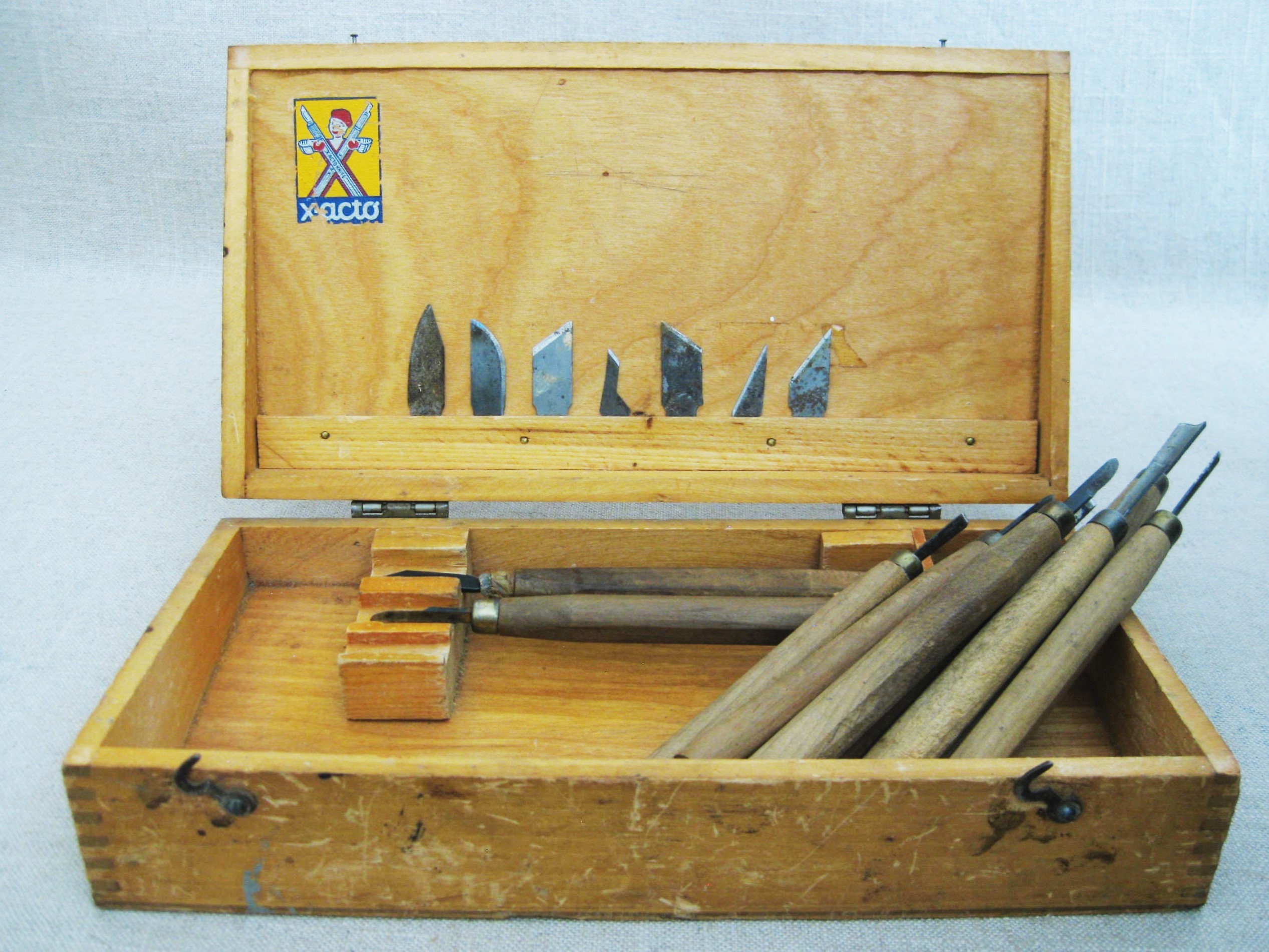 Vintage Wood Carving Set, Chisels and Blades, In Antique Box